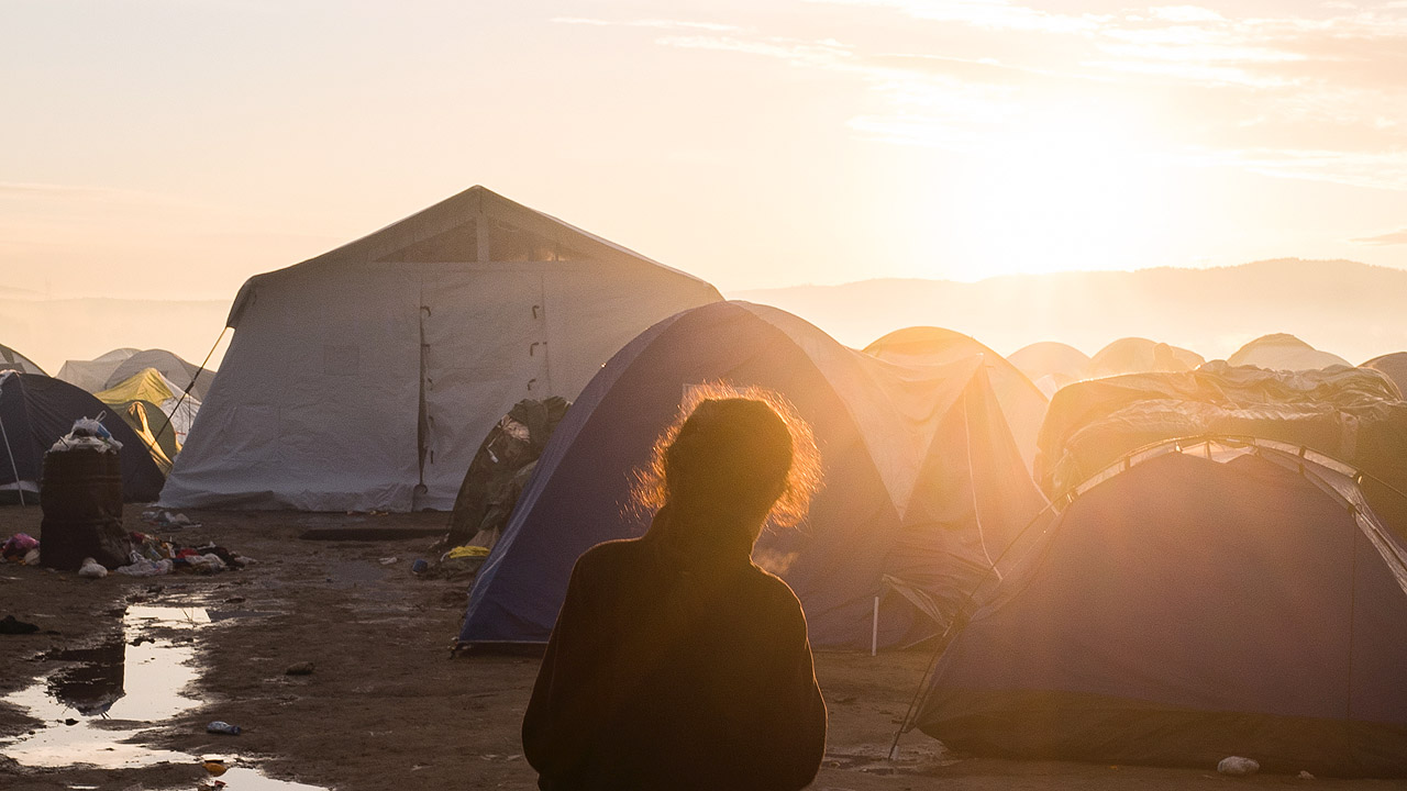 Flüchtlinge im Flüchtlingslager an der Grenze zwischen Griechenland und Nordmazedonien 