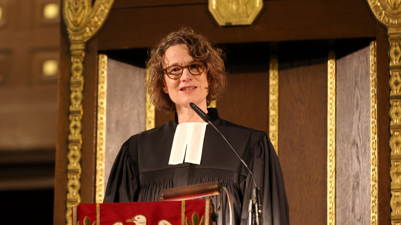 Kirchenpräsidentin Tietz auf der Kanzel