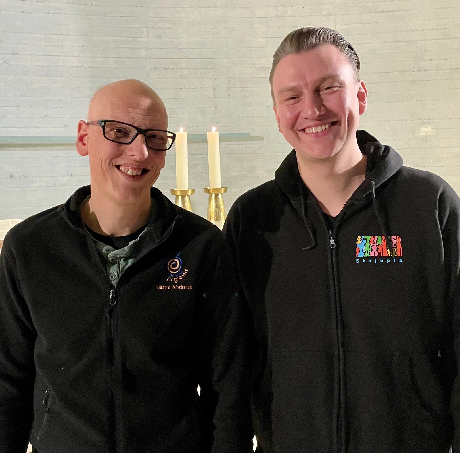 Sie sind jetzt ein Team, die beiden Dekanatsjugendreferenten Denis Wöhrle (links) und Max Klug. 