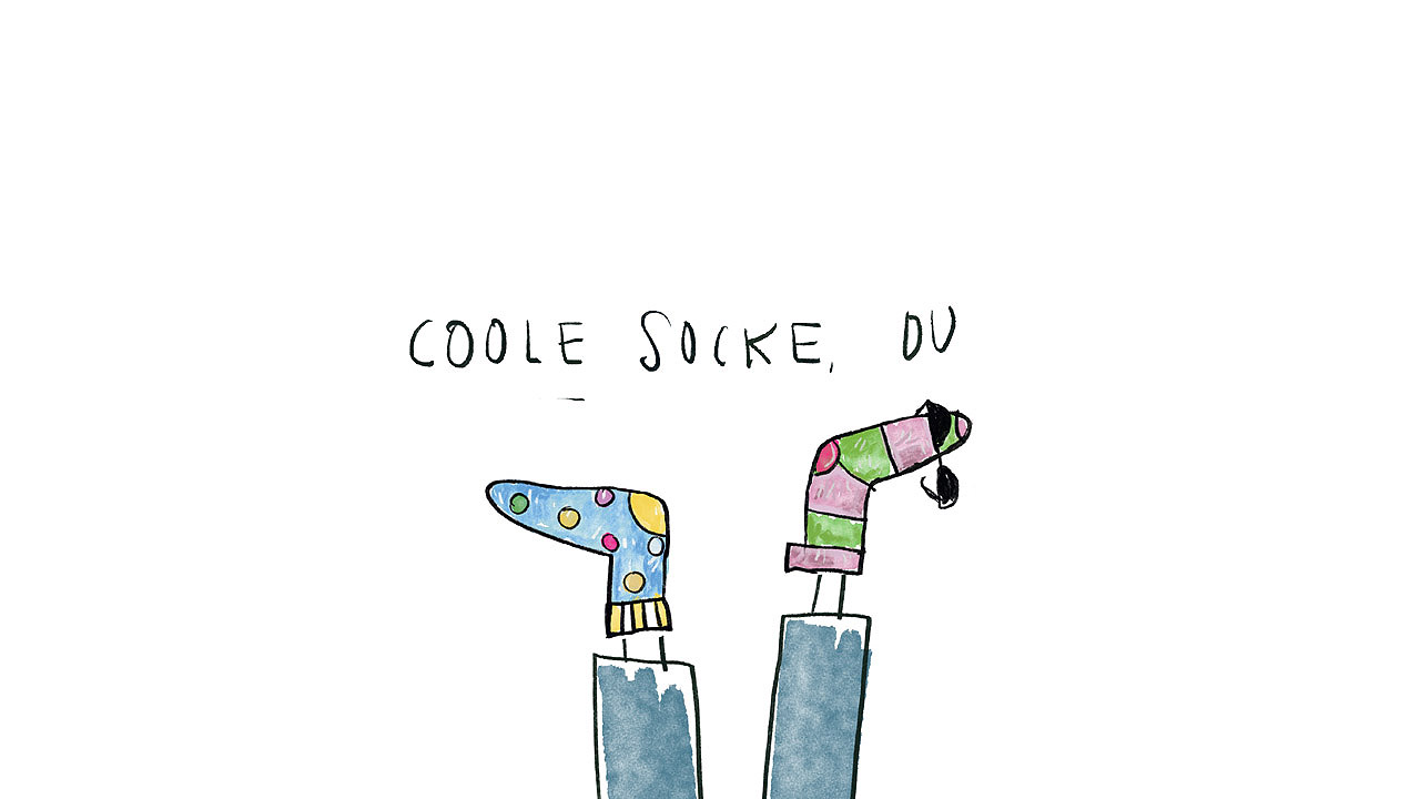 Aquarellzeichnung mit bunten Socken an den Füßen, die nach oben zeigen