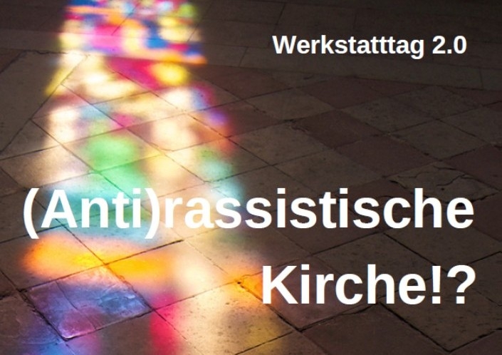 (Anti)rassistische Kirche!? Werkstatttag 20. Juni 2026 in Hanau Das Licht bunter Kirchenfenster leuchtet auf den Fliesenboden