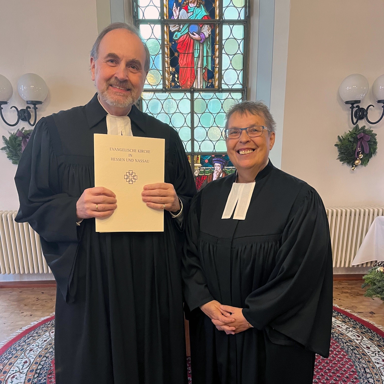 Pfarrer Dr. Achim Müller mit Dekanin Jutta Herbert 