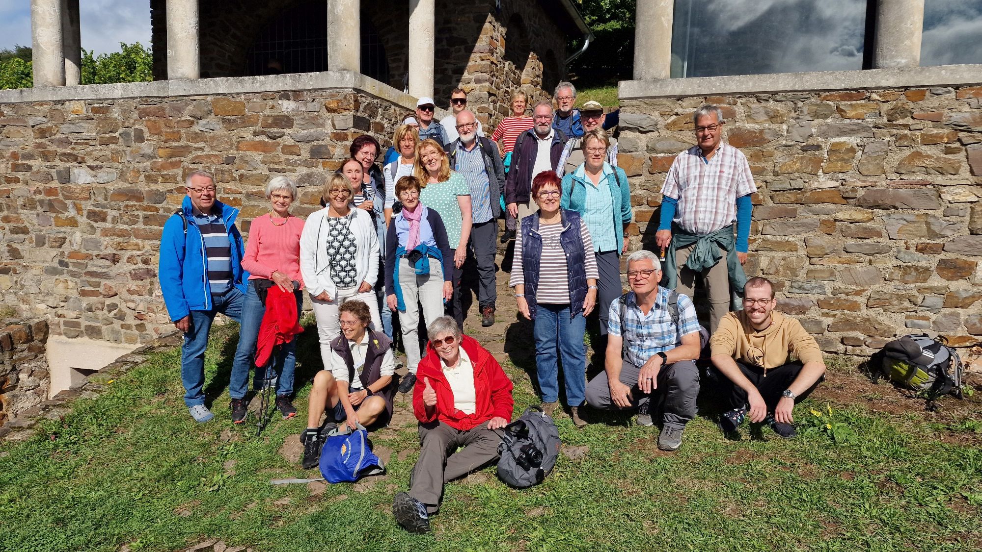 Die WeinWanderer an den Römergräbern